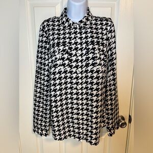 Tommy Hilfiger black and white houndstooth button-up shirt Size medium